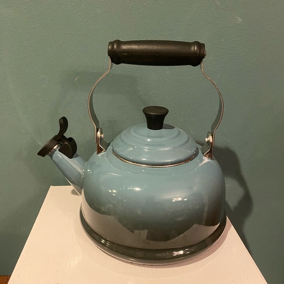Le Creuset Accents Decorative Le Creuset Tea Kettle Read Not For